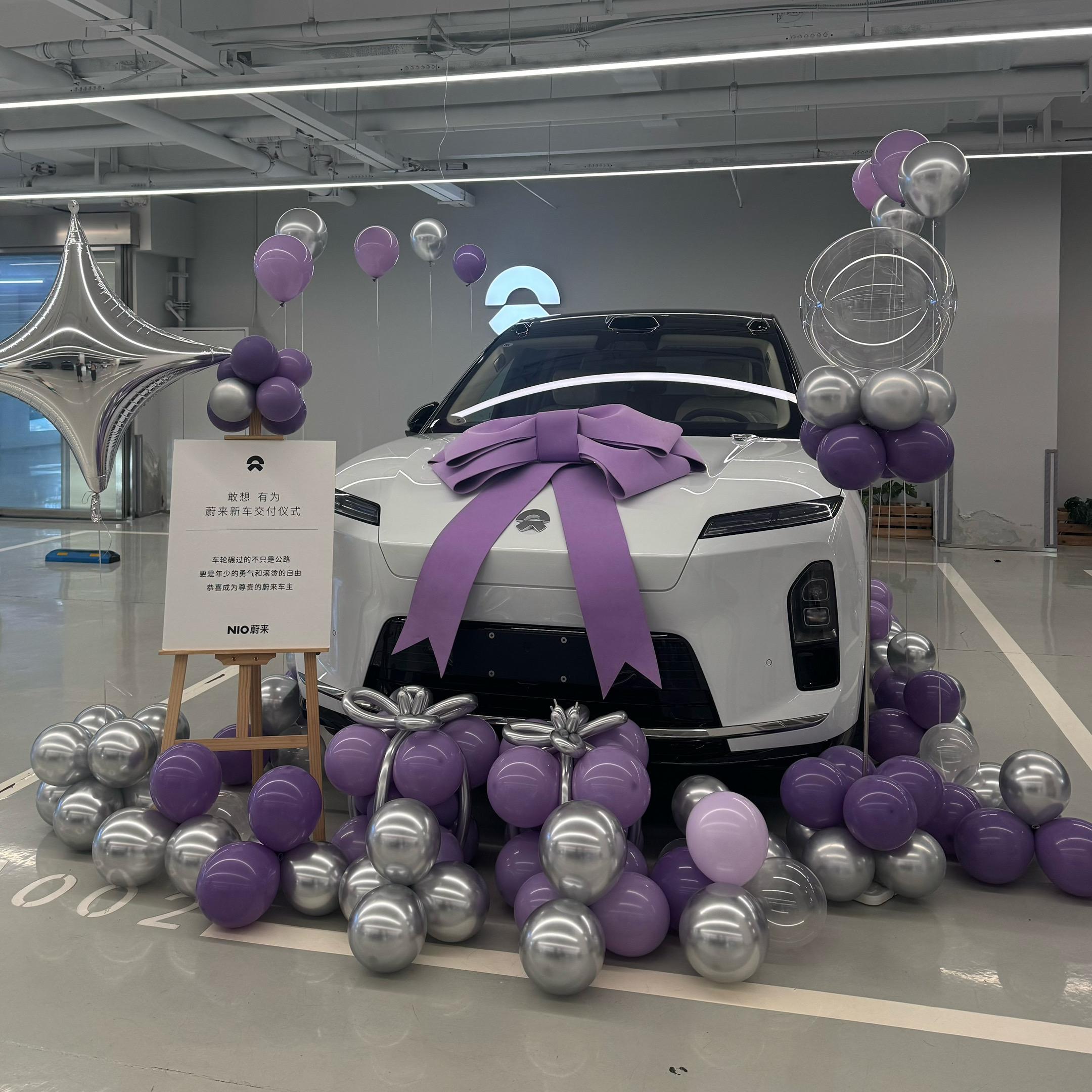 蔚来ES8七座行政豪华版展示图3