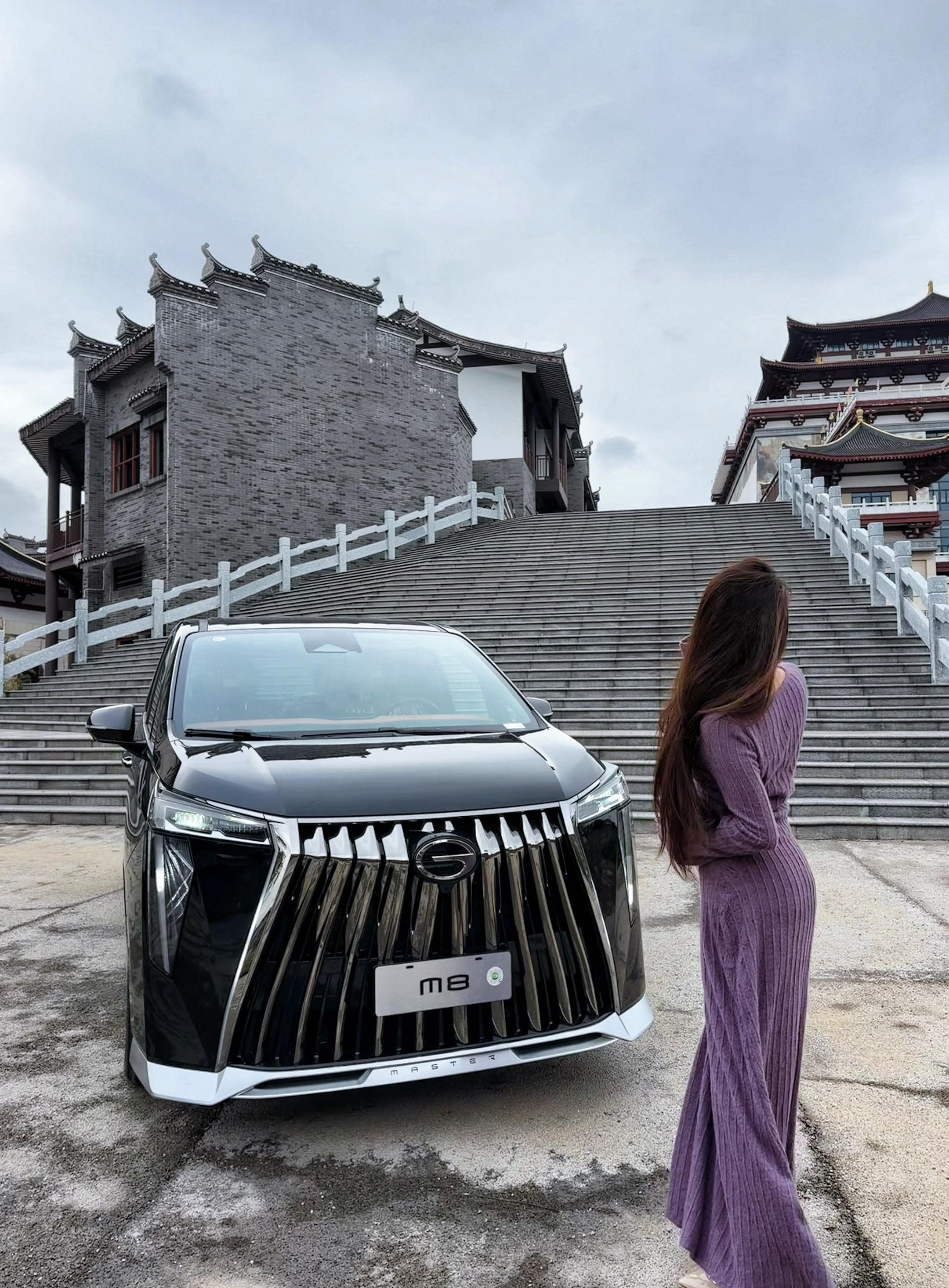 传祺M82.0T 尊享版展示图1