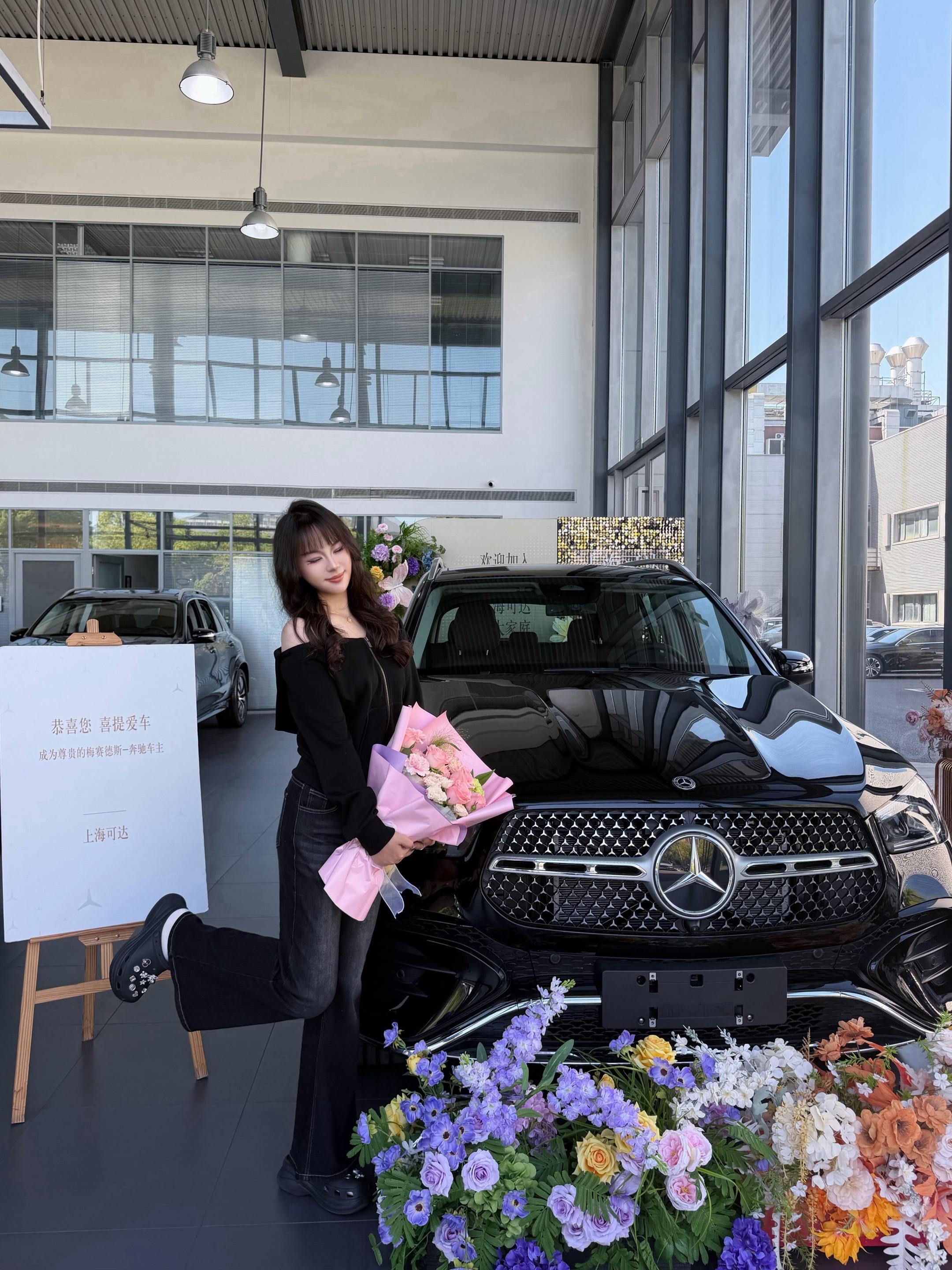 奔驰GLE 350 4MATIC 时尚型展示图2