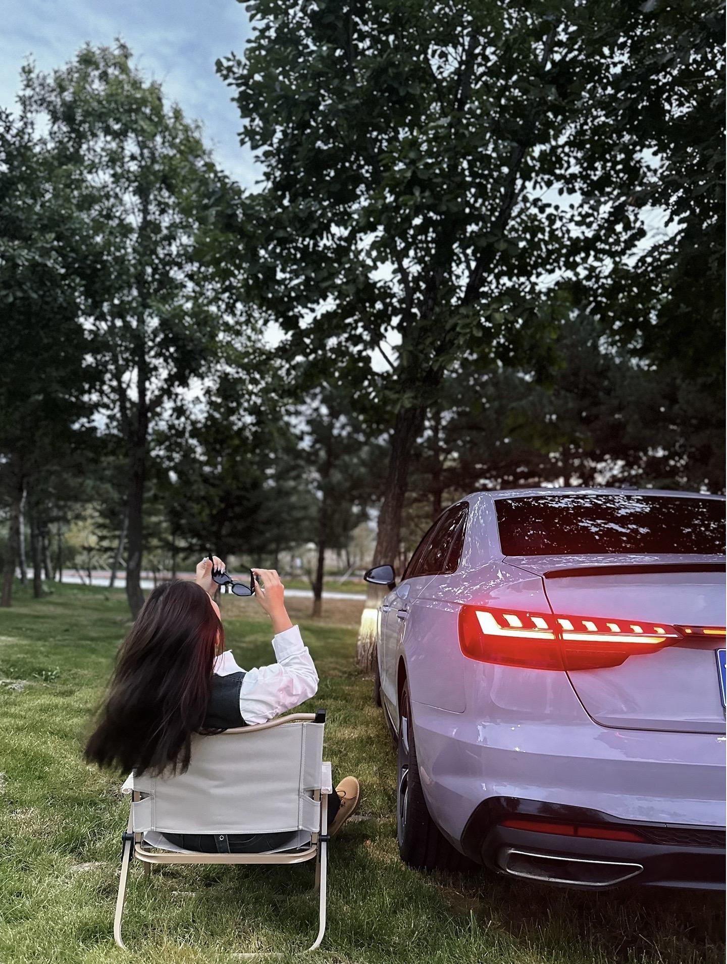 奥迪A4L200万辆悦享版 40 TFSI 豪华动感型展示图2